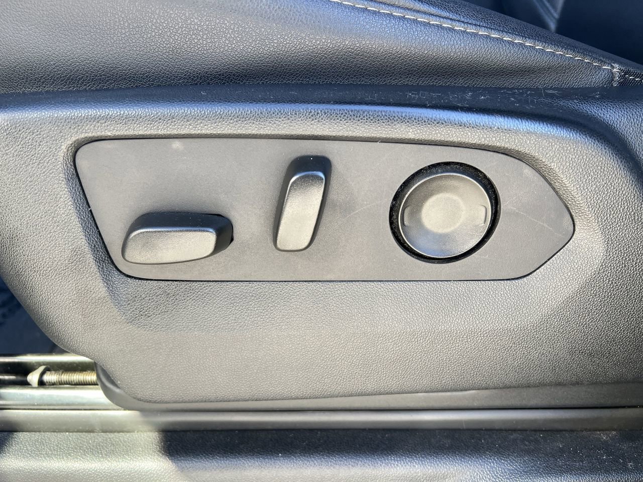 Used 2023 Chevrolet Tahoe LT image 25