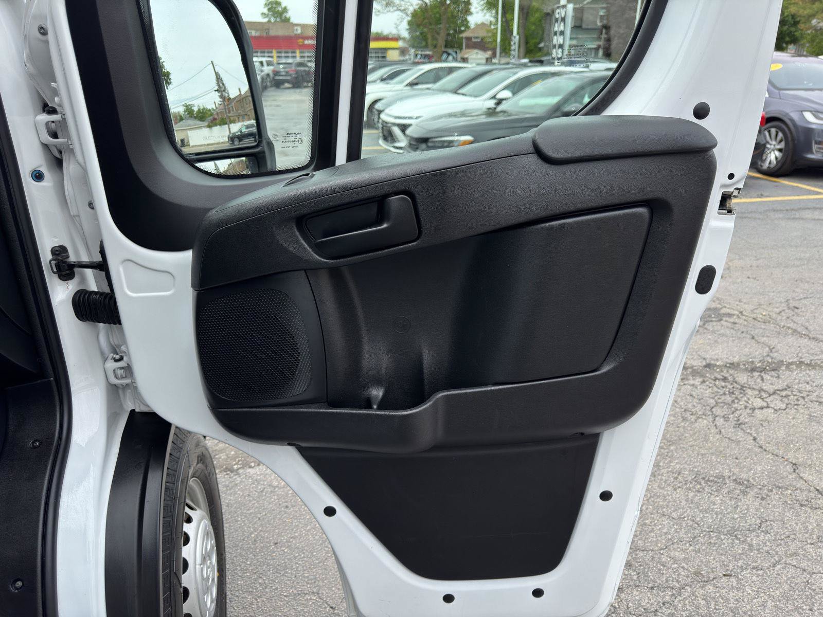 Used 2025 RAM ProMaster 2500 w/ Convenience Group FWD image 35