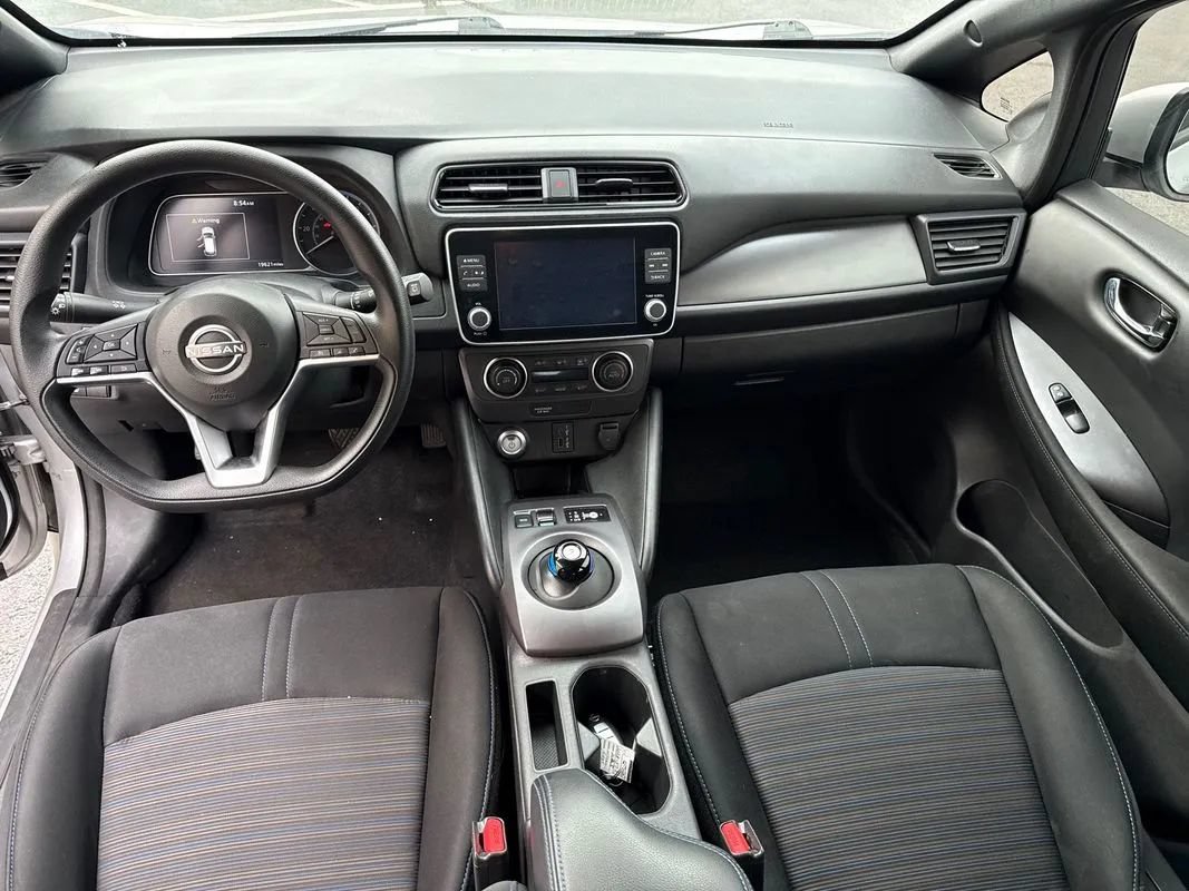 Used 2025 Nissan Leaf S FWD image 16