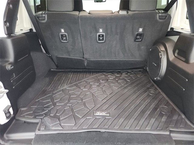 Used 2018 Jeep Wrangler Unlimited Rubicon image 34