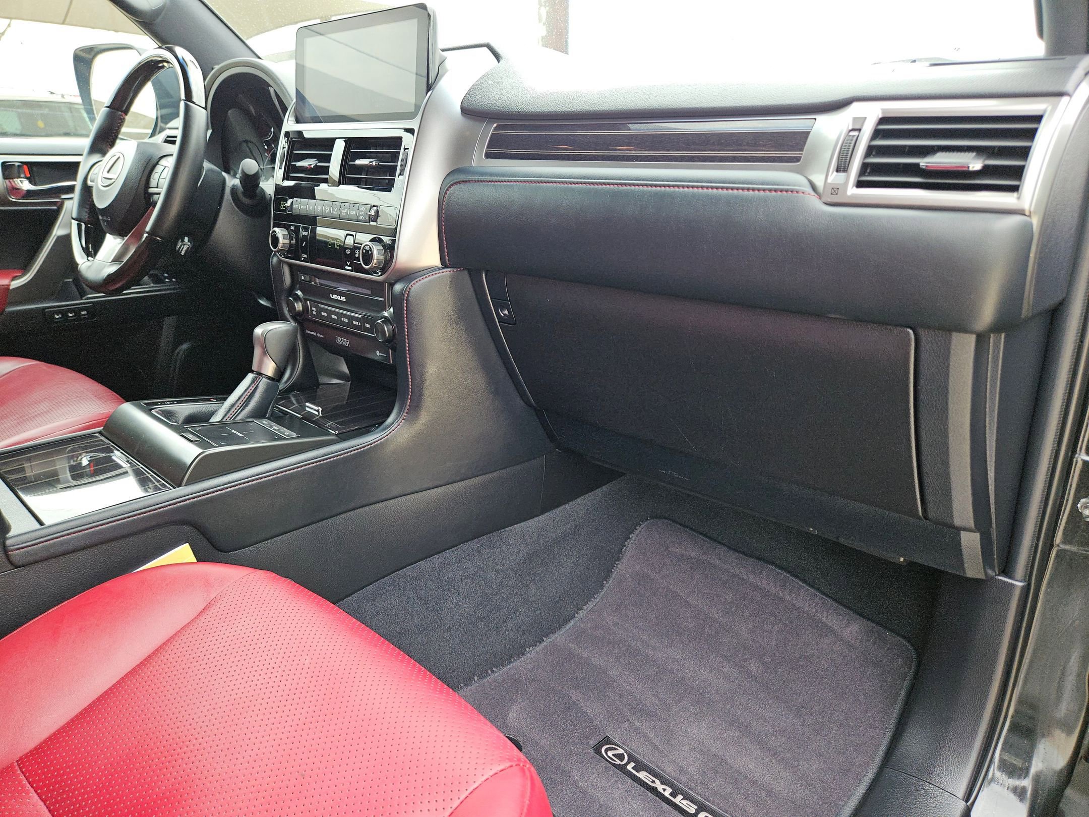 Used 2023 Lexus GX 460 Luxury w/ Sport Design Package image 28