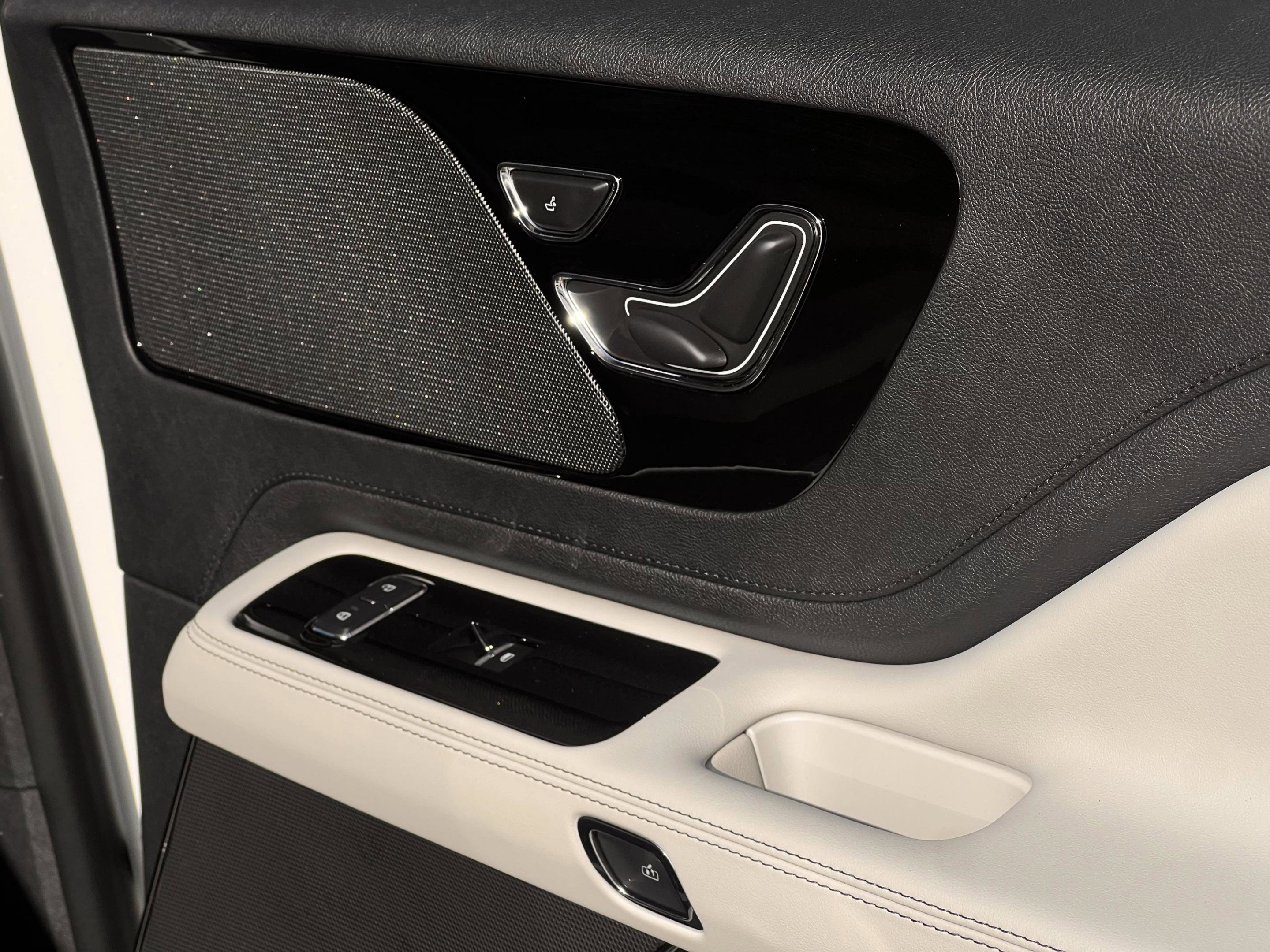 Used 2026 Lincoln Aviator 2WD image 22