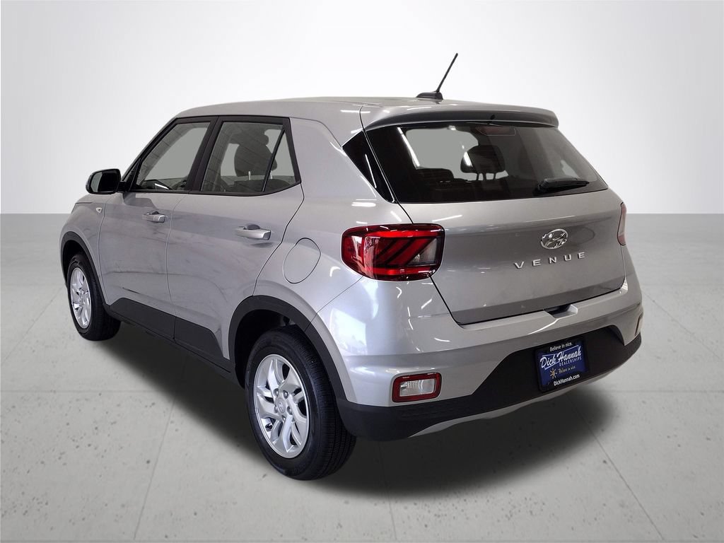 Certified 2026 Hyundai Venue SE FWD image 12
