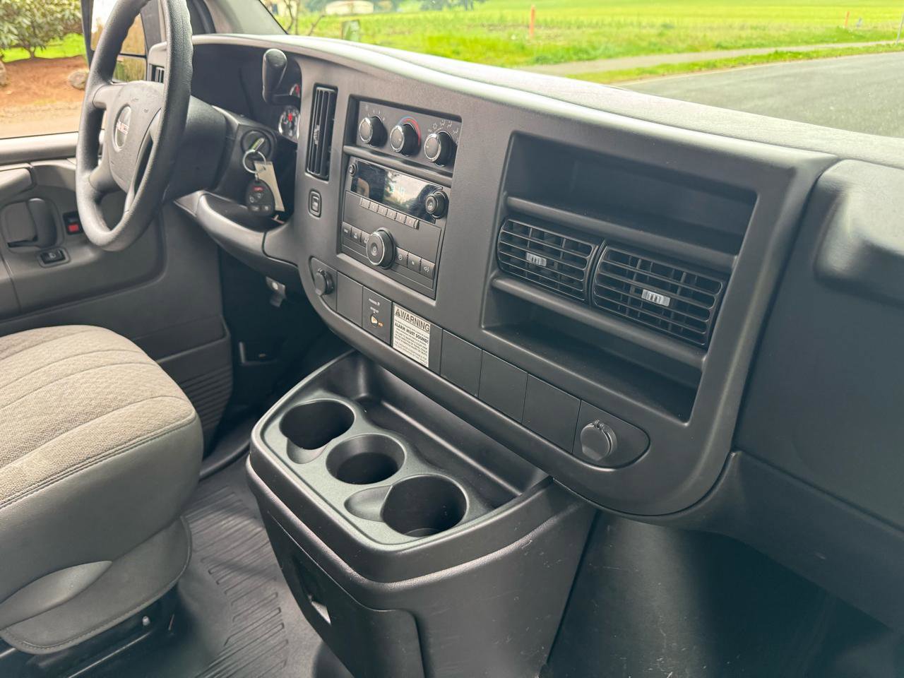 Used 2009 GMC Savana 3500 G3500 Cargo image 27
