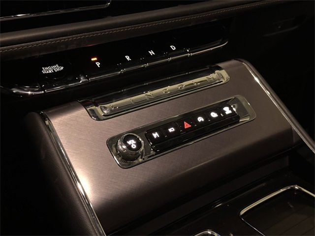 Used 2025 Lincoln Aviator AWD w/ Equipment Group 101A image 30