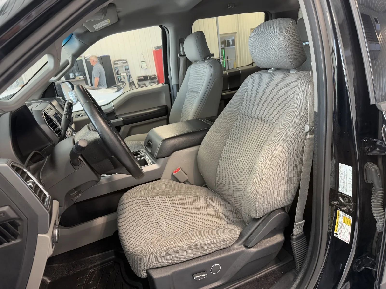 Used 2017 Ford F150 XLT w/ Equipment Group 301A Mid AWD/4WD image 13