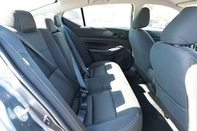 Used 2024 Nissan Altima 2.5 SV FWD image 26