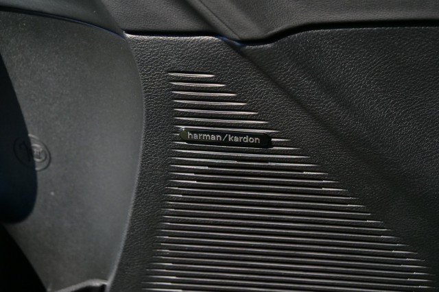 Used 2023 Dodge Challenger SRT Hellcat RWD image 2