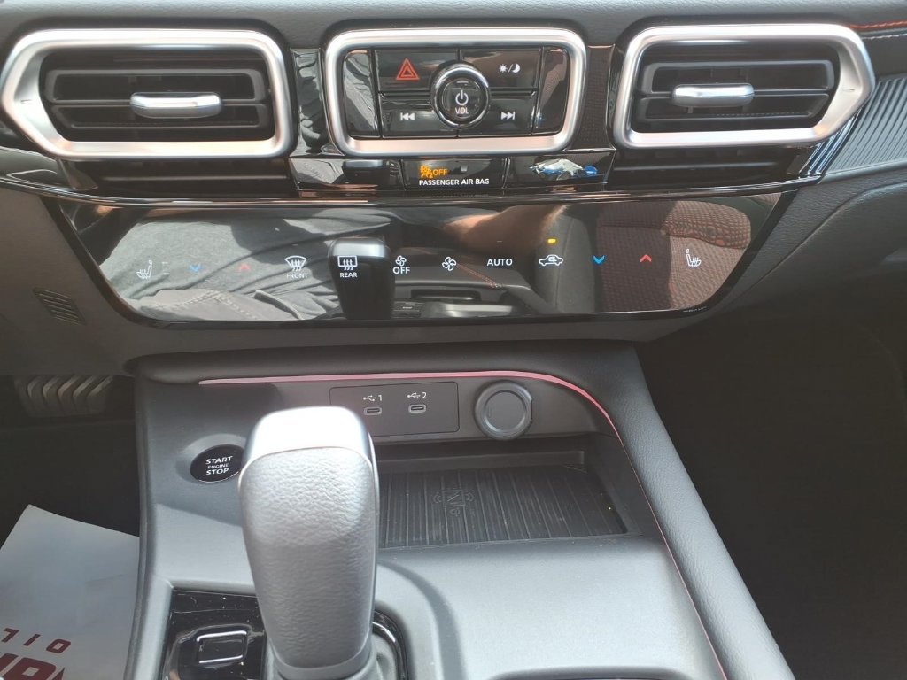 New 2026 Nissan Sentra SR w/ SR All Weather Package FWD image 20