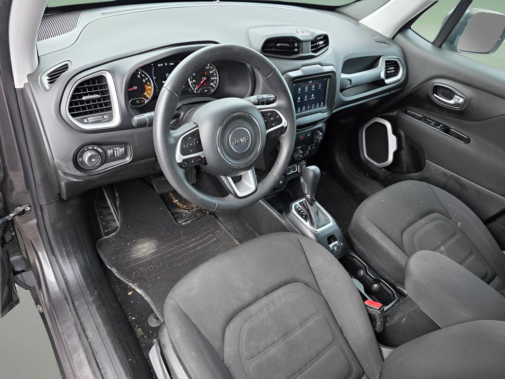 Used 2018 Jeep Renegade Latitude image 21