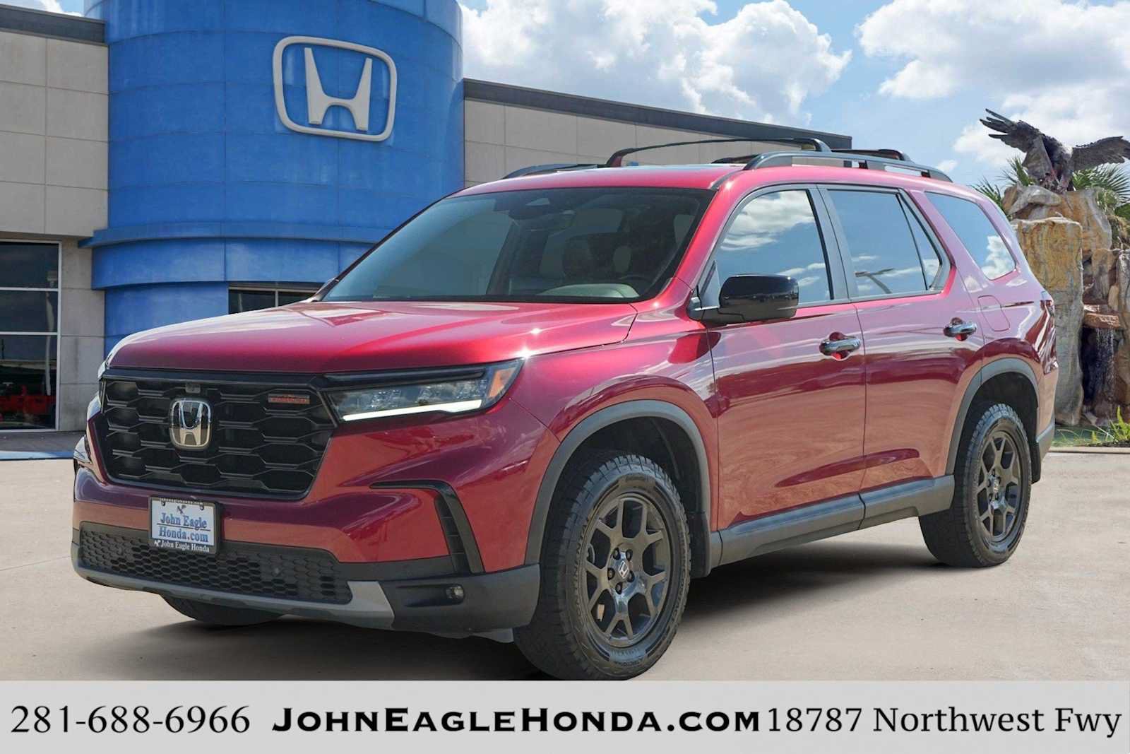 Certified 2025 Honda Pilot TrailSport image 1