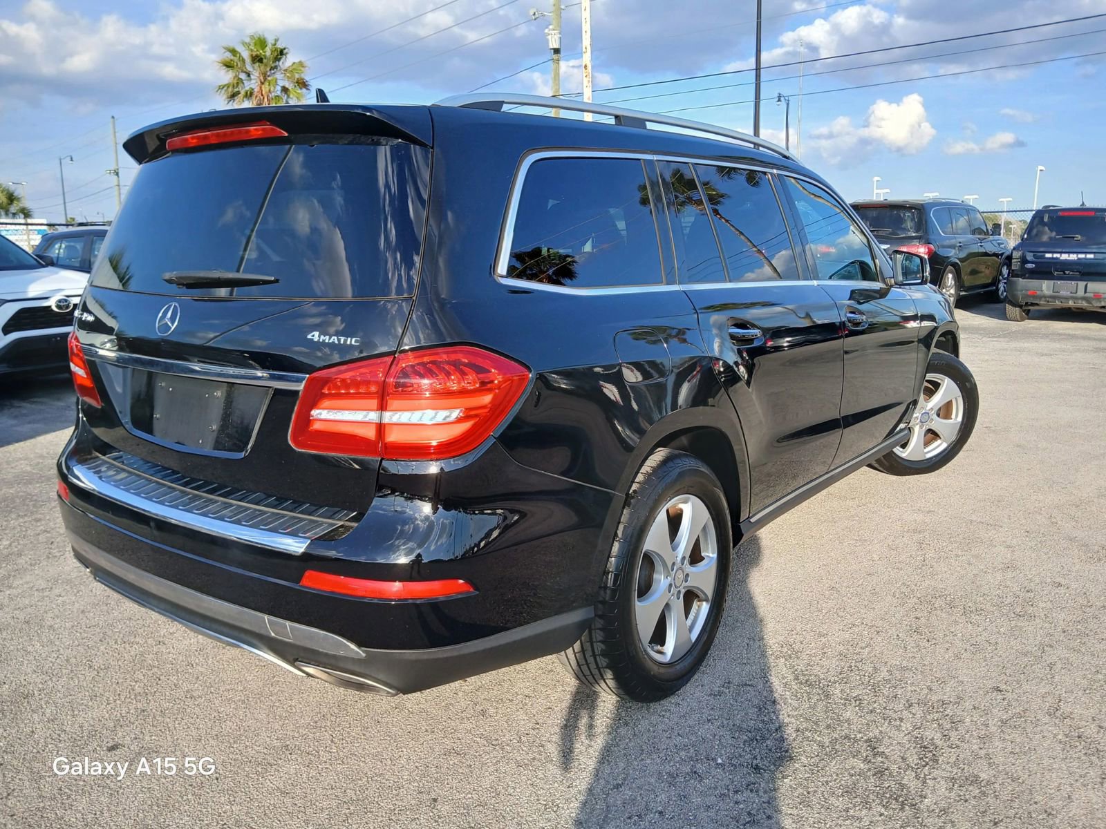 Used 2017 Mercedes-Benz GLS 450 4MATIC w/ Premium Package image 5