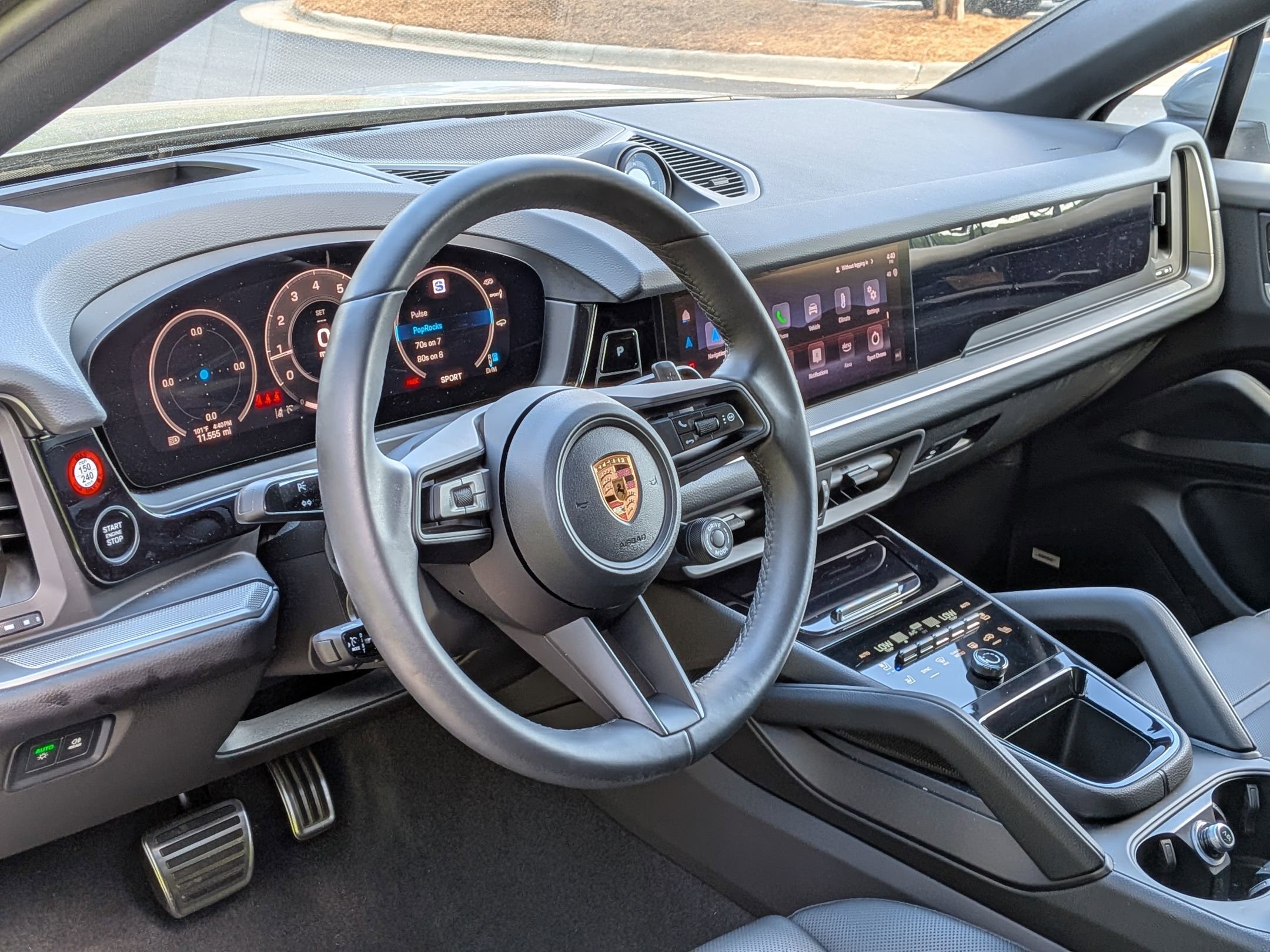 Certified 2026 Porsche Cayenne S AWD/4WD image 4