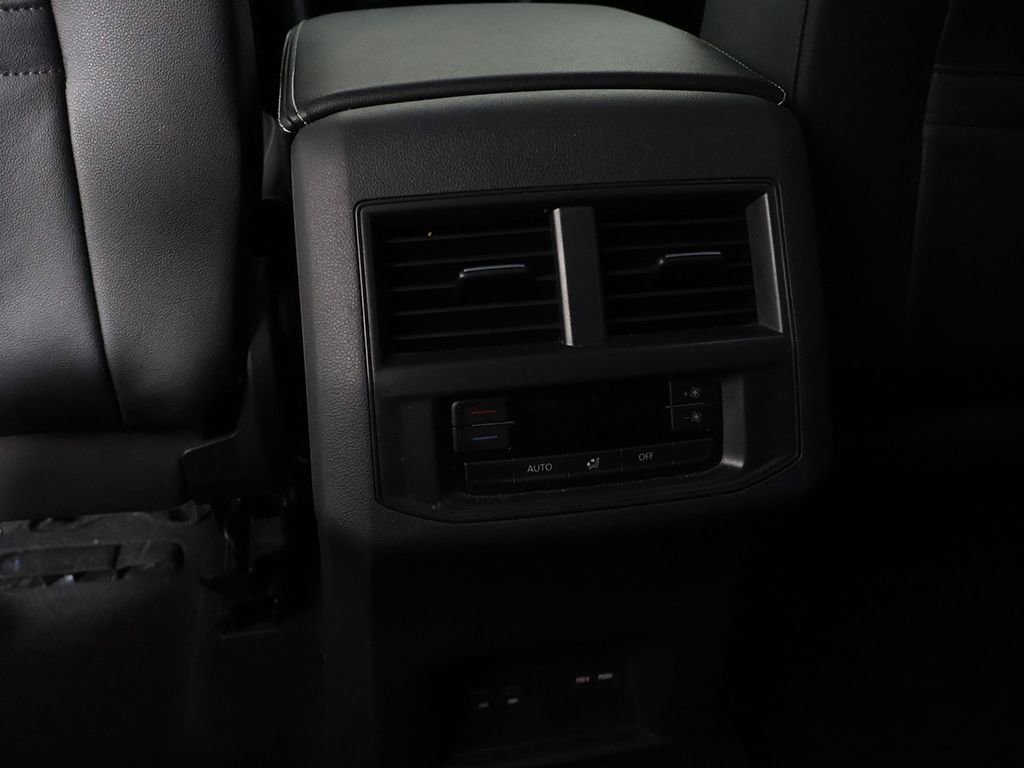 Used 2021 Volkswagen Atlas SE w/ Panoramic Sunroof Package AWD/4WD image 52