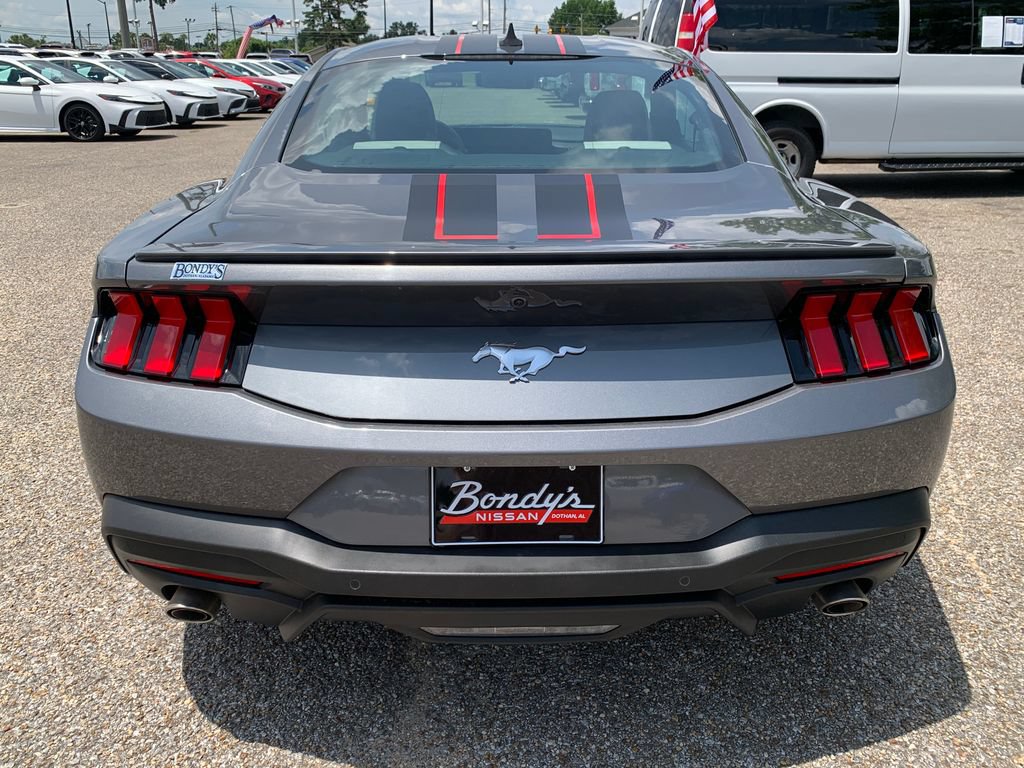 Used 2024 Ford Mustang Premium RWD image 7