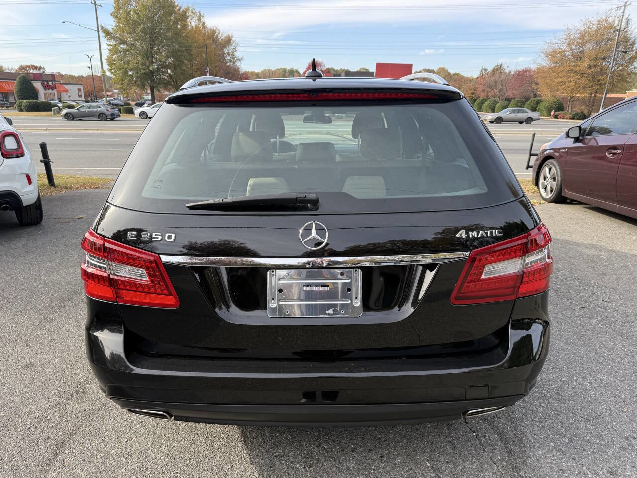 Used 2011 Mercedes-Benz E 350 4MATIC Wagon image 5