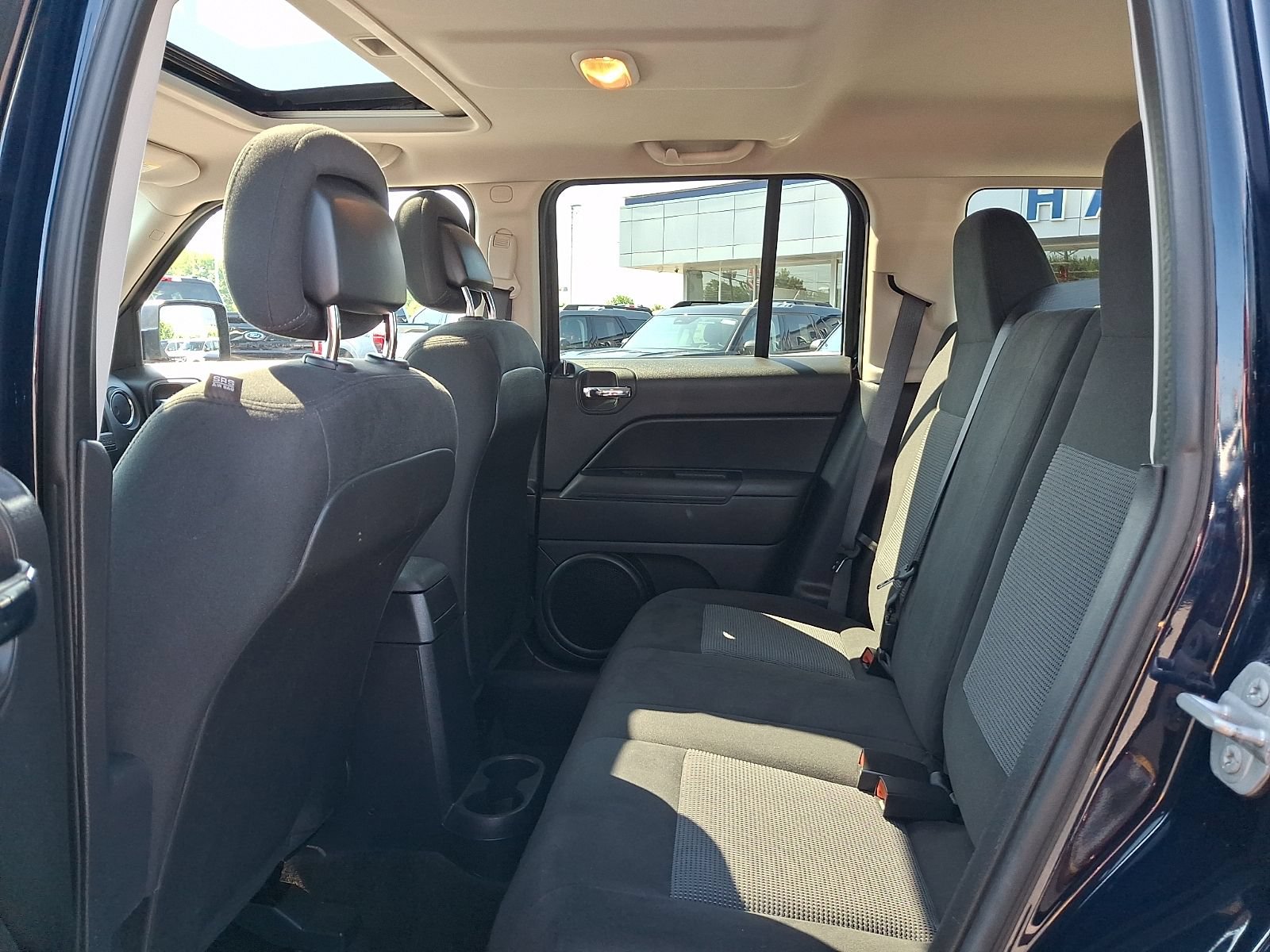 Used 2015 Jeep Patriot Latitude w/ Sun/Sound Group AWD/4WD image 11