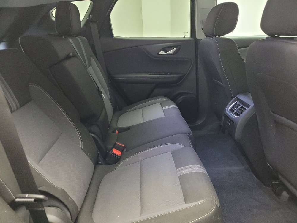 Used 2025 Chevrolet Blazer LT w/ Convenience Package FWD image 19