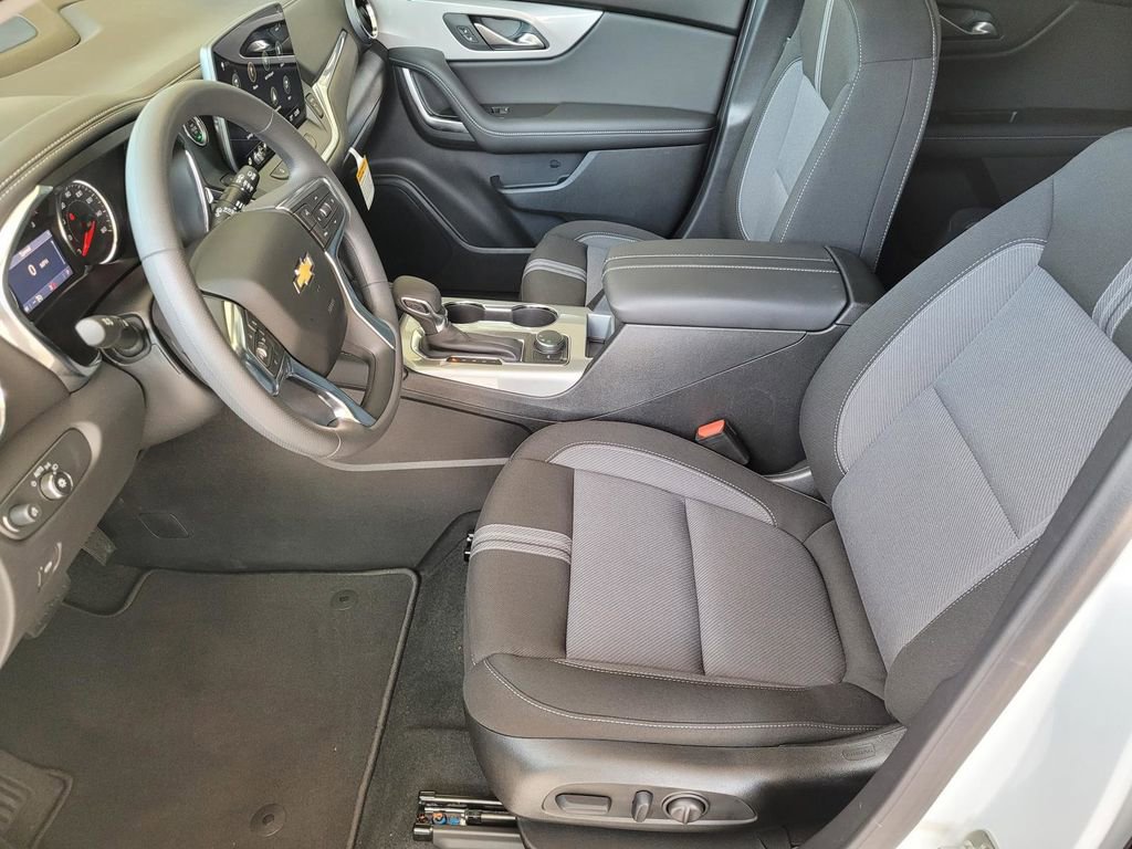 New 2025 Chevrolet Blazer LT image 15