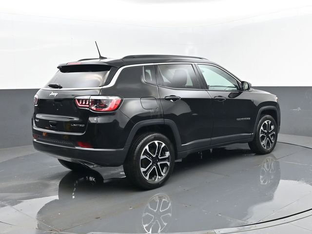 Used 2022 Jeep Compass Limited image 22