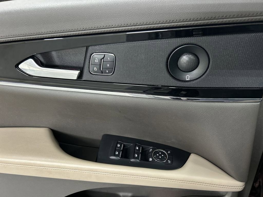 Used 2022 Lincoln Nautilus Reserve w/ Equipment Group 201A image 11