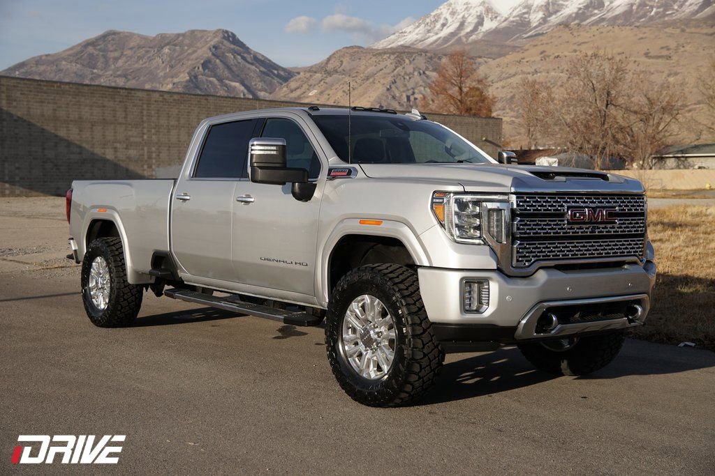 Used 2022 GMC Sierra 3500 Denali image 1