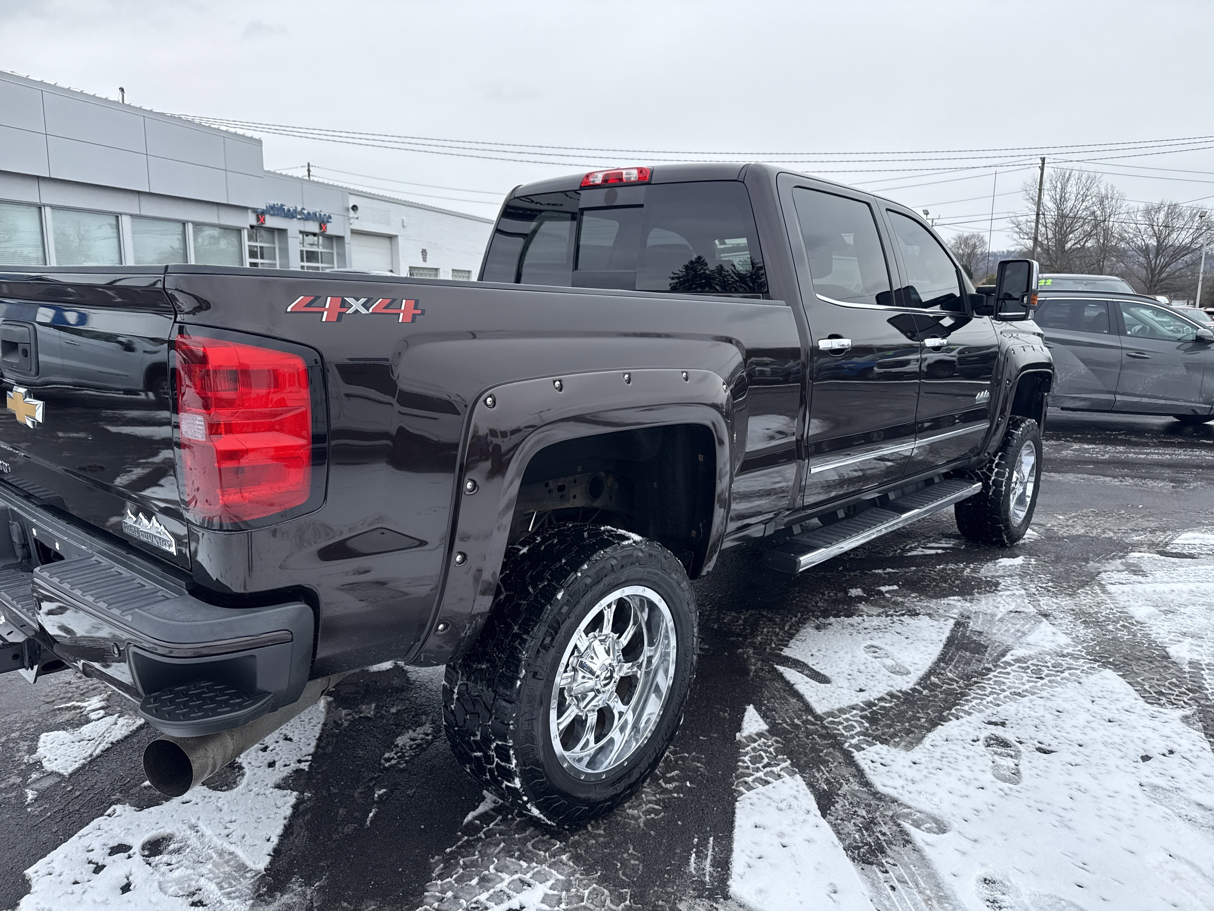 Used 2019 Chevrolet Silverado 2500 High Country w/ Duramax Plus Package image 3