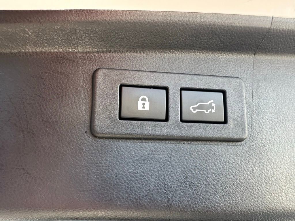 Used 2023 Subaru Outback Limited image 8