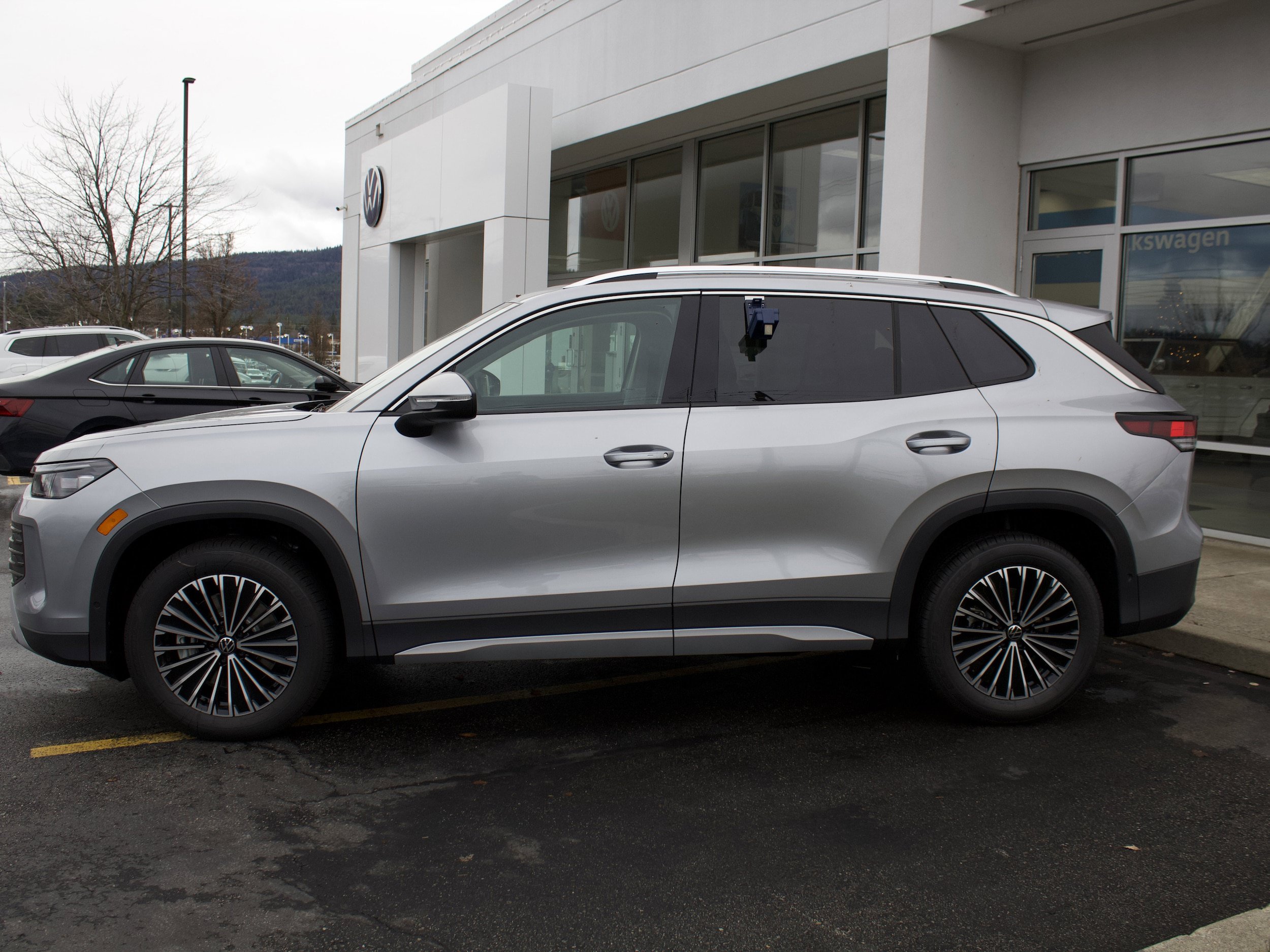New 2026 Volkswagen Tiguan S AWD/4WD image 8