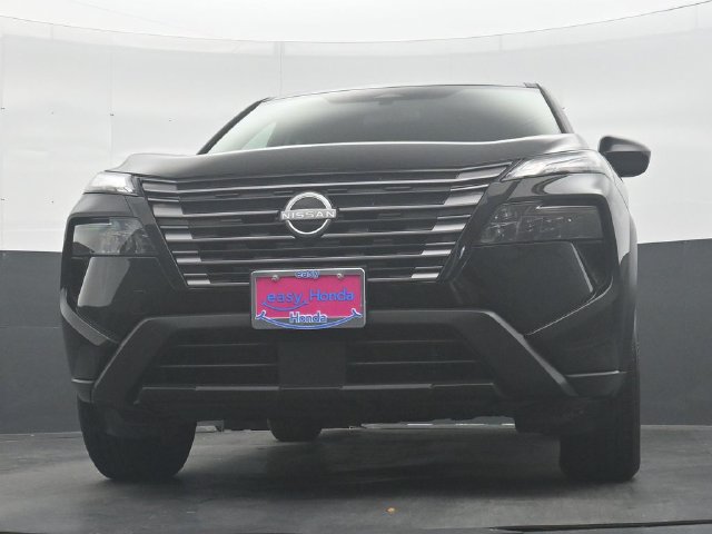Used 2026 Nissan Rogue SV FWD image 27