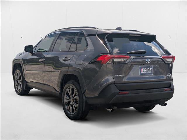 Used 2023 Toyota RAV4 XLE Premium image 7