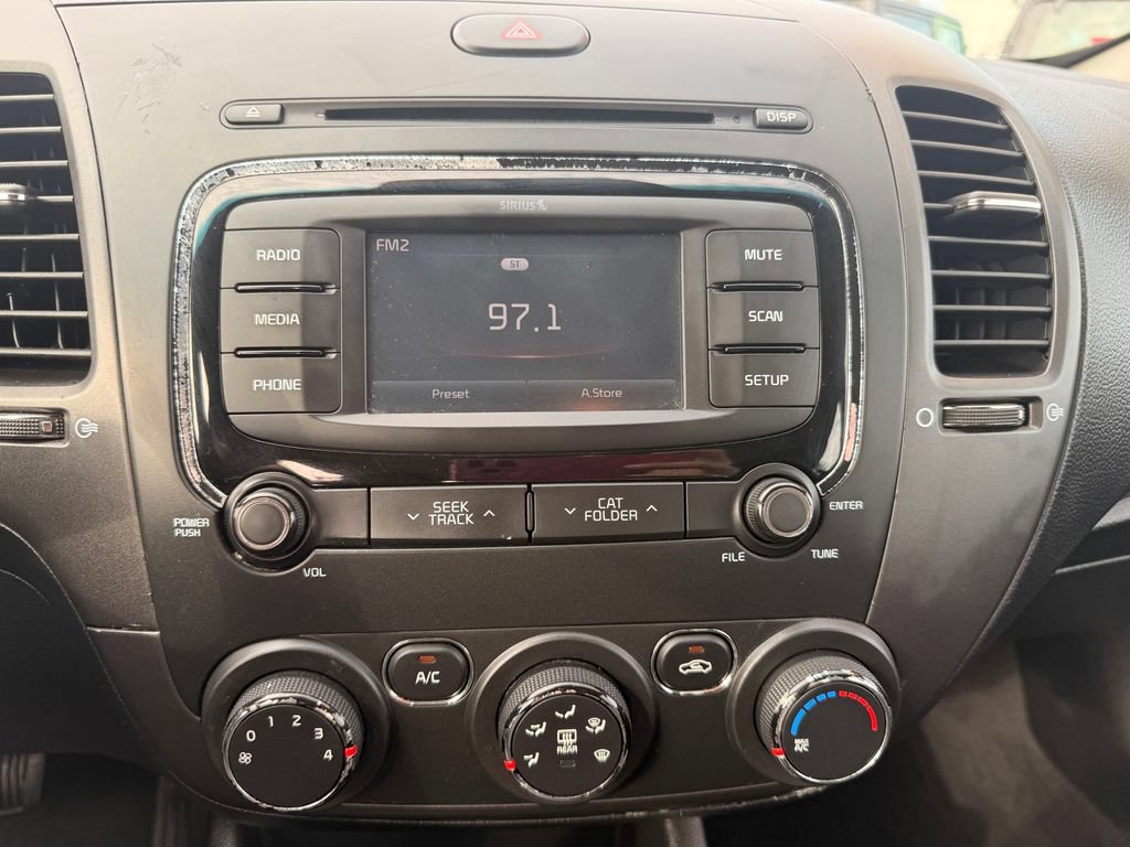 Used 2017 Kia Forte LX FWD image 16