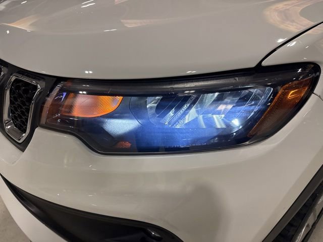 Used 2023 Jeep Compass Latitude image 30