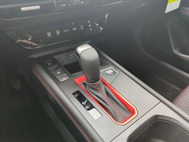 New 2026 Nissan Kicks SR w/ Cold Weather Package image 13