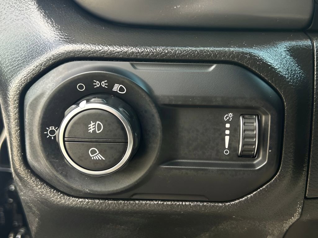 Certified 2023 Jeep Gladiator Sport w/ Trailer Tow Package image 32