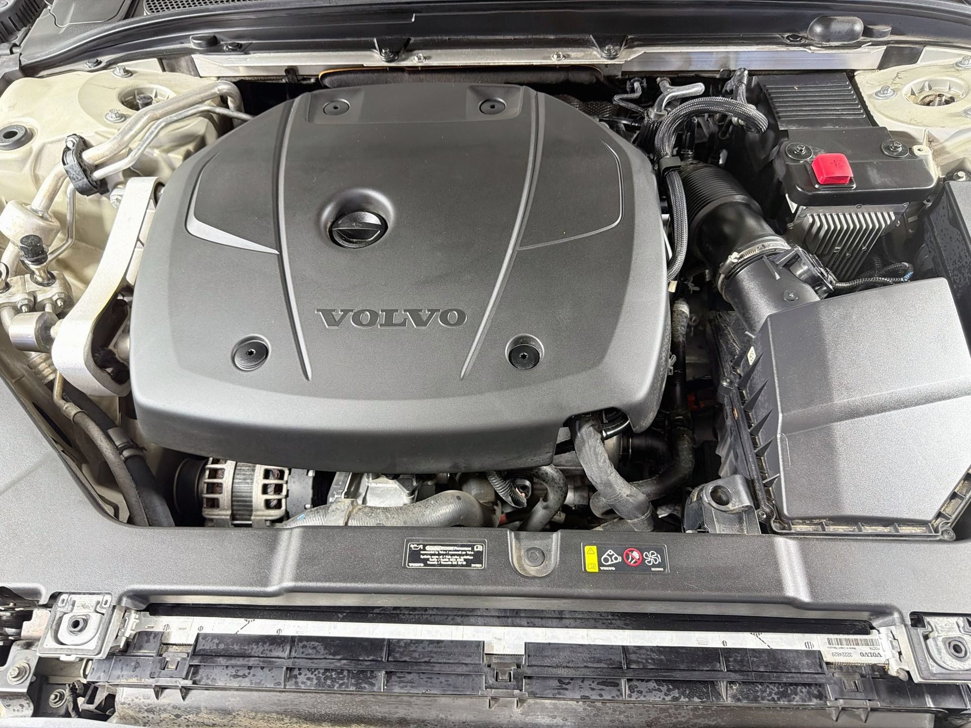 Used 2019 Volvo S60 T5 Momentum w/ Multimedia Package FWD image 32