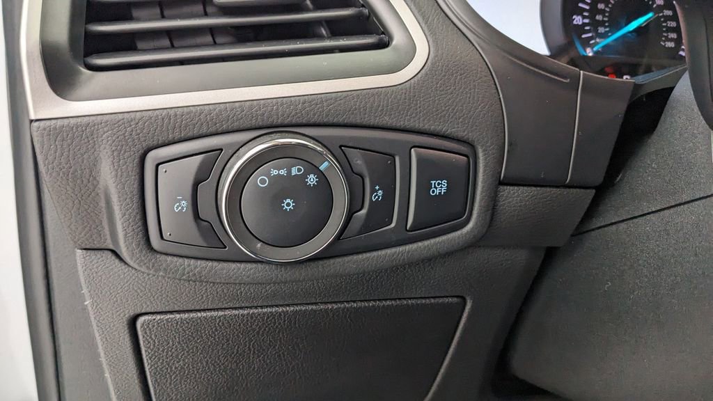 Certified 2022 Ford Edge SEL image 21