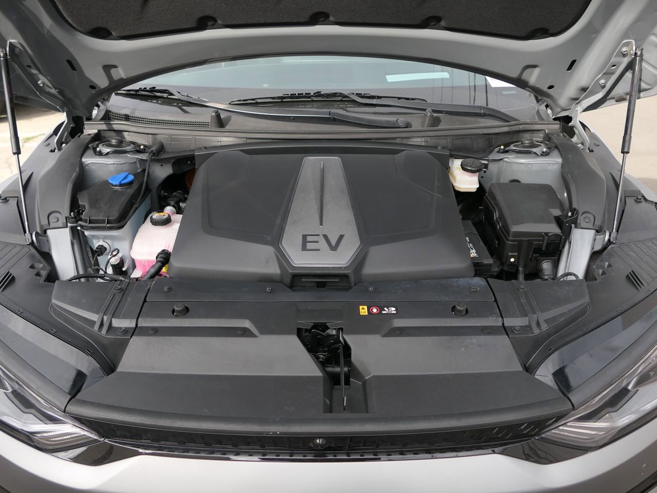 Used 2024 Kia EV6 GT image 34