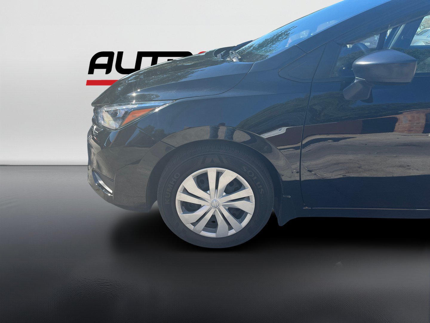 Used 2025 Nissan Versa S w/ Trunk Package FWD image 9
