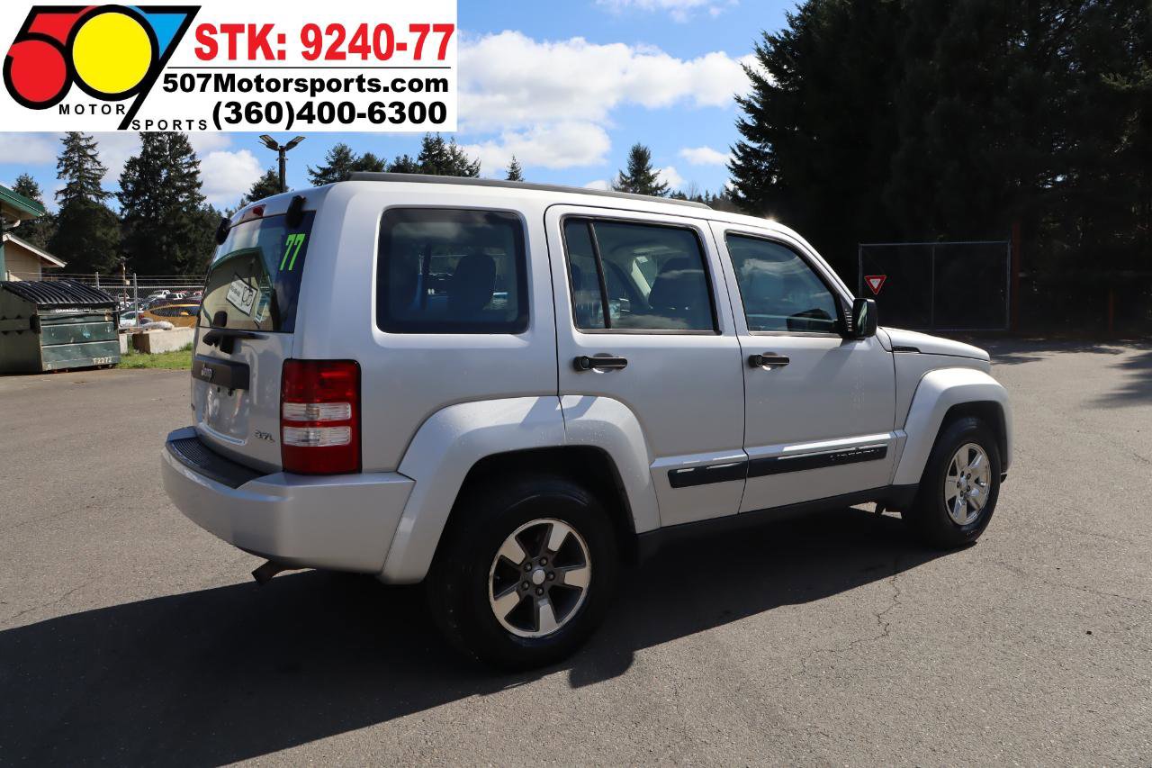 Used 2008 Jeep Liberty Sport image 8