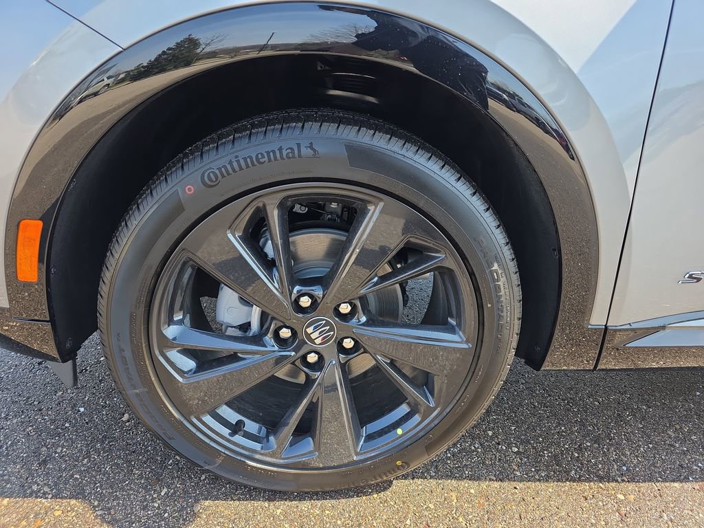 New 2026 Buick Envision Sport Touring image 36