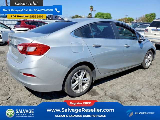 Used 2017 Chevrolet Cruze LT w/ Convenience Package FWD image 4