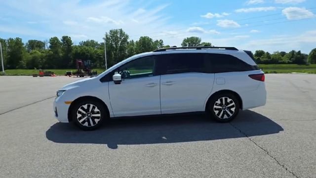 Used 2026 Honda Odyssey Sport image 4