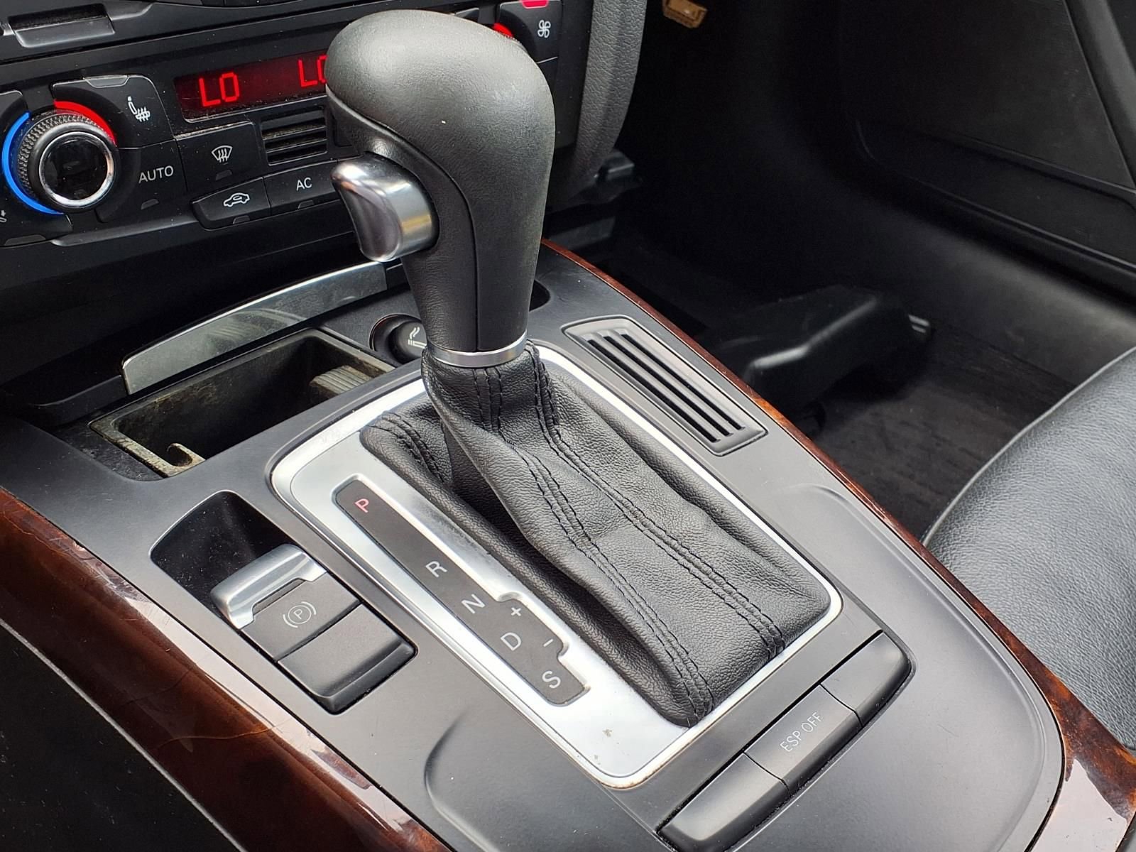 Used 2010 Audi A4 2.0T Premium Plus AWD/4WD image 28