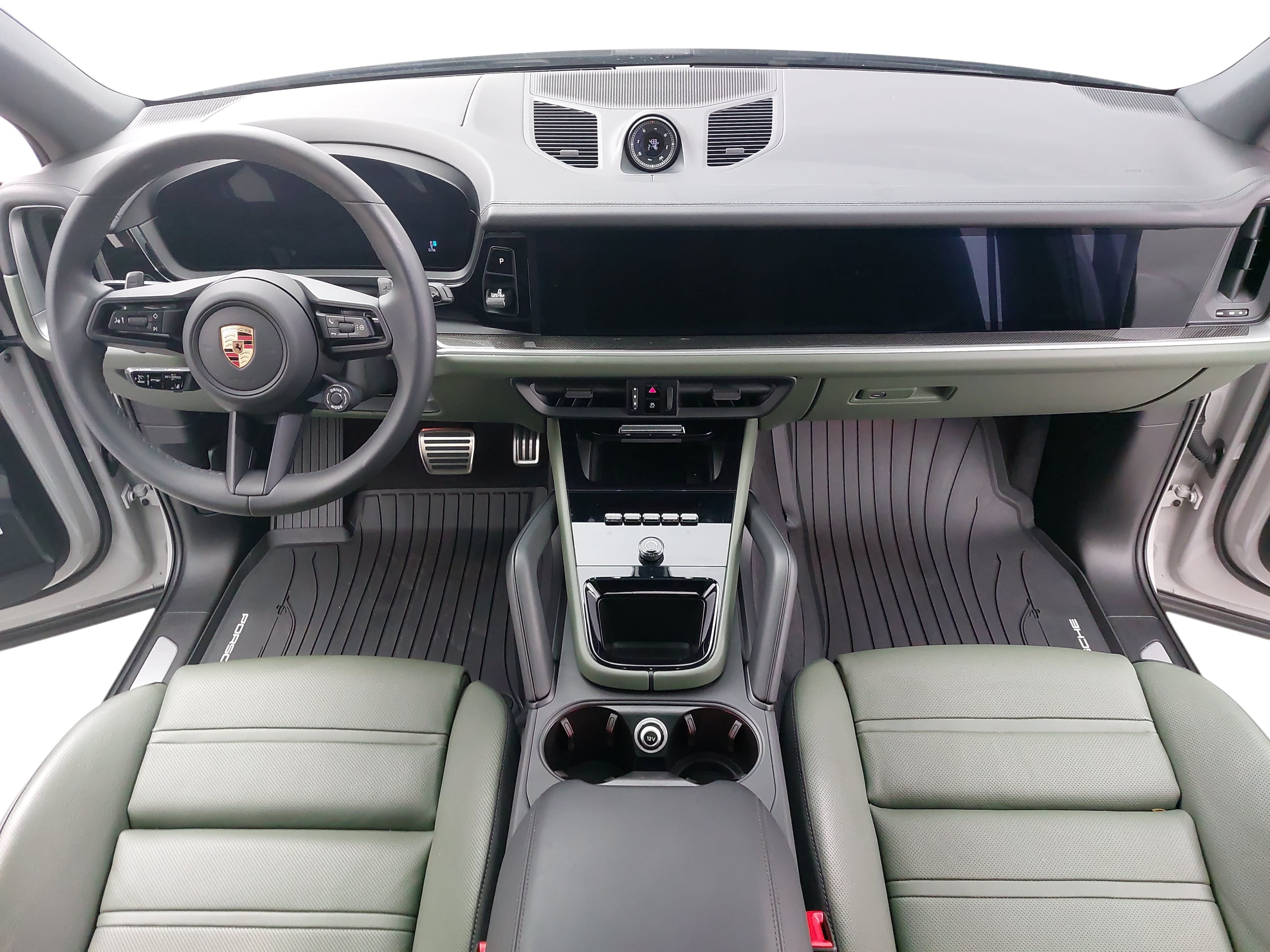 Certified 2025 Porsche Cayenne E-Hybrid AWD/4WD image 11