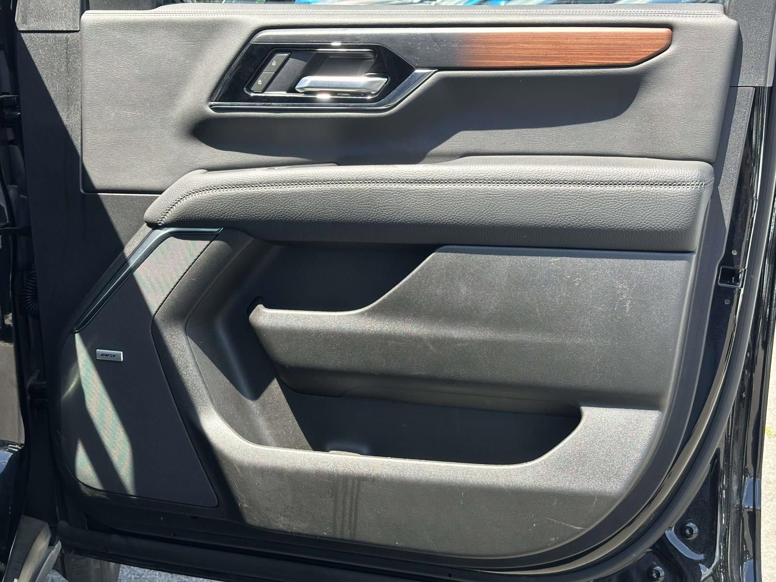 Certified 2025 GMC Yukon Denali AWD/4WD image 27