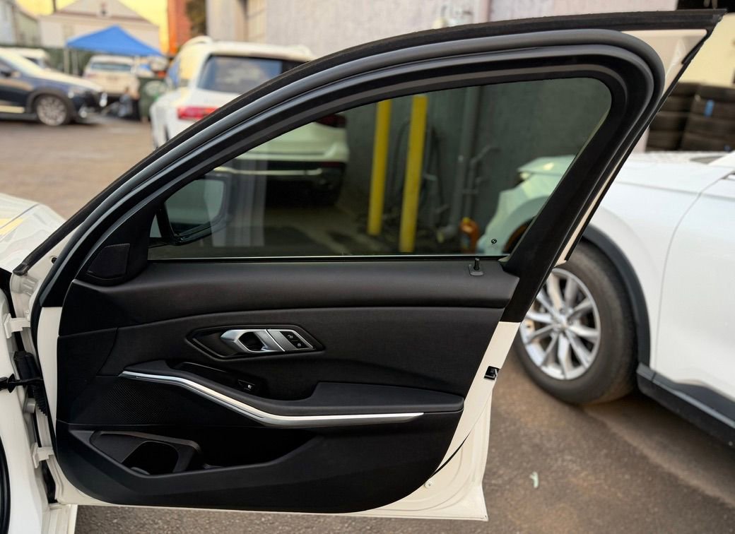 Used 2019 BMW 330i xDrive Sedan w/ Premium Package image 29