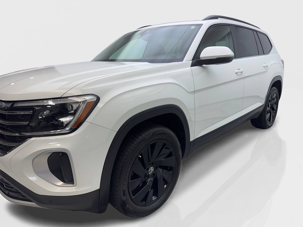 Used 2025 Volkswagen Atlas SE FWD image 12