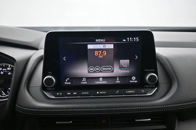 Used 2025 Nissan Rogue SV AWD/4WD image 24
