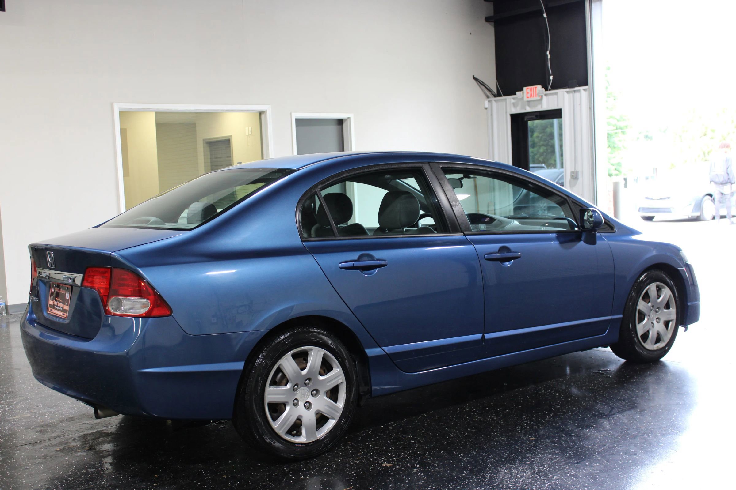 Used 2010 Honda Civic LX image 3